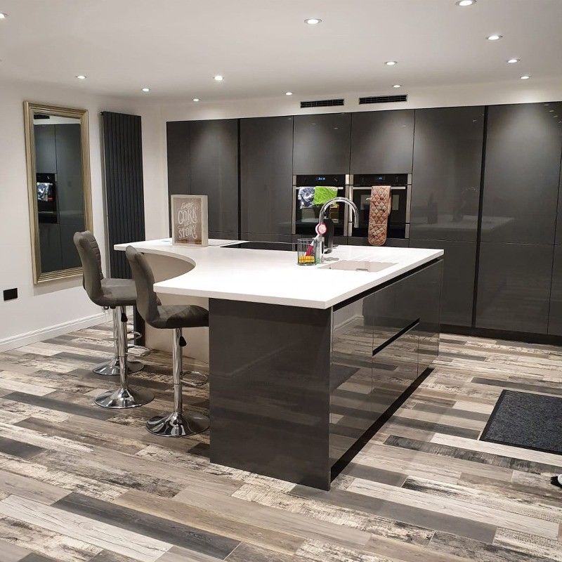 Highly ODM/OEM Waterproof Glossy Kitchen Cabinet for House Kitchen Modern Design Styl