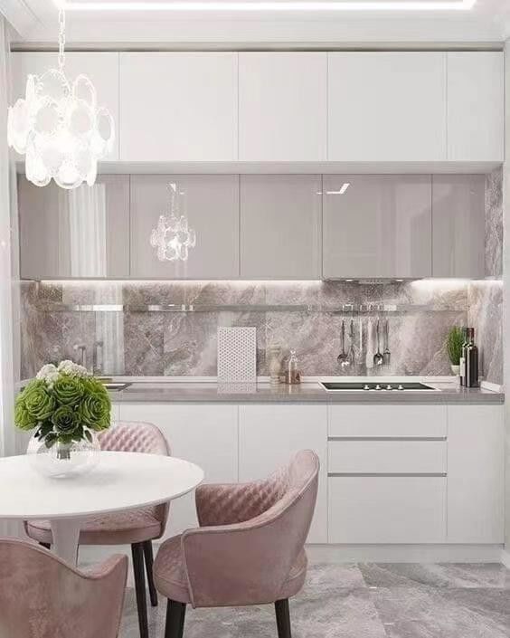 Modern Design Style Gloss Carcase Material Custom High End Kitchen Cabinet with Blum Hardware