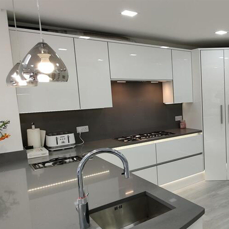 Customize Kitchen Cabinet Highly ODM/OEM for Modern Design Solid Wood Kitchen Cabinets