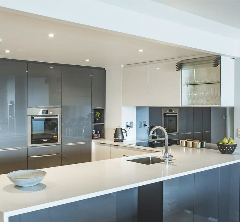 White Cabinet Kitchen Unit Set Furniture Cabinet with Advanced Craft and HDF Door Material