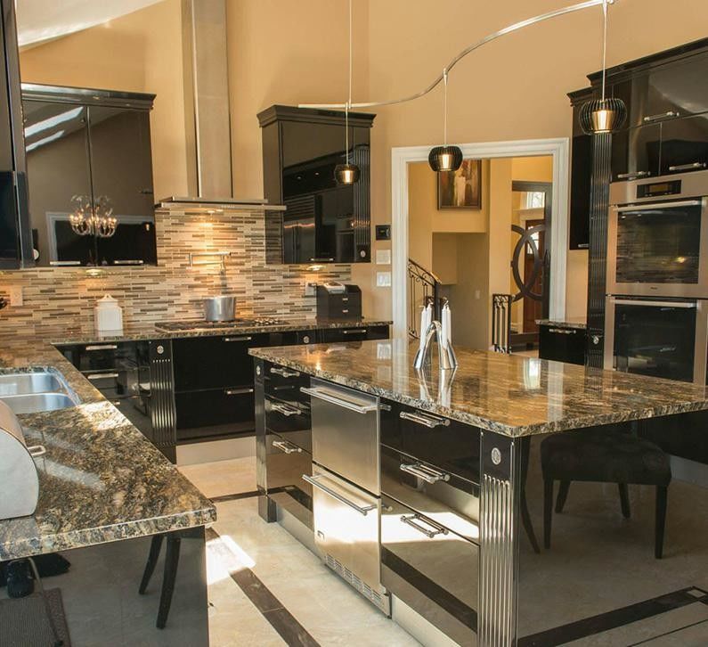 White Cabinet Kitchen Unit Set Furniture Cabinet with Advanced Craft and HDF Door Material