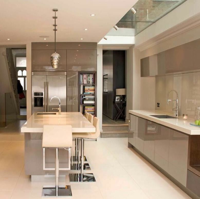 White Cabinet Kitchen Unit Set Furniture Cabinet with Advanced Craft and HDF Door Material