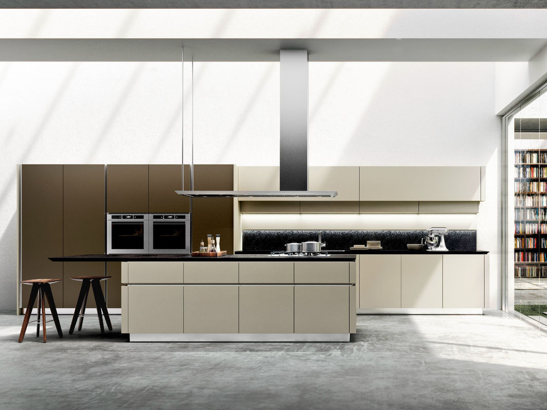 Blum Hardware and Veneer Finish YALIG Smart Wood Shaker Kitchen Cabinet for Apartment