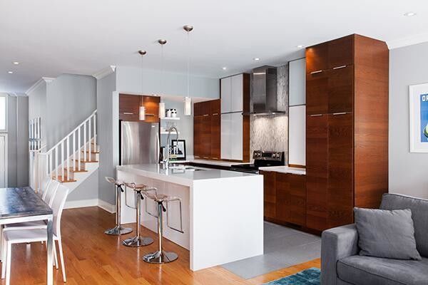 Custom E1 Particleboard Wood Kitchen Pantry Cabinet with Customized Veneer Color