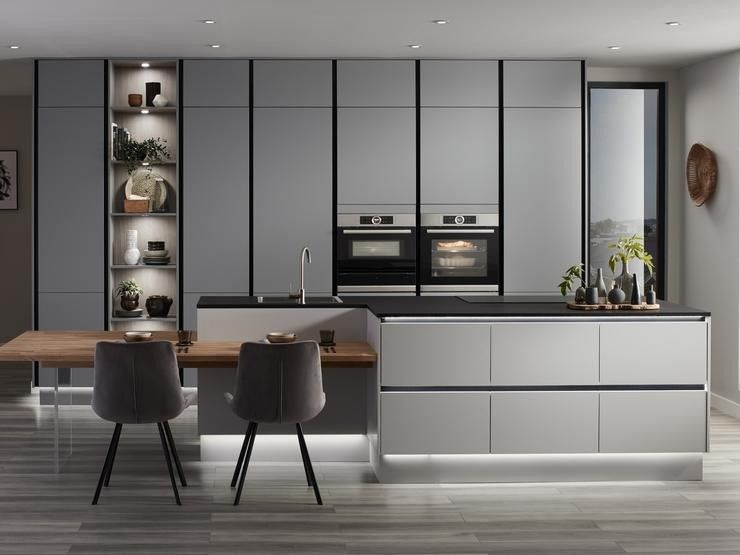 Custom E1 Particleboard Wood Kitchen Pantry Cabinet with Customized Veneer Color