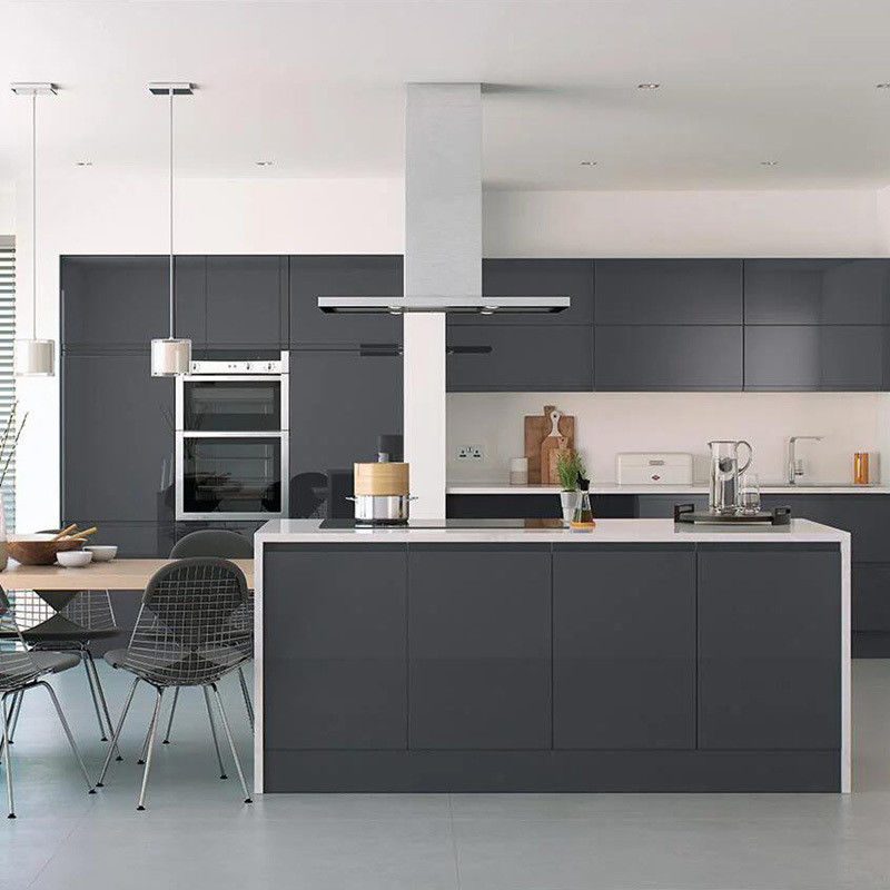 Customized Veneer Color YALIG Modular Kitchen Cabinets with Blum Hardware and Drawers