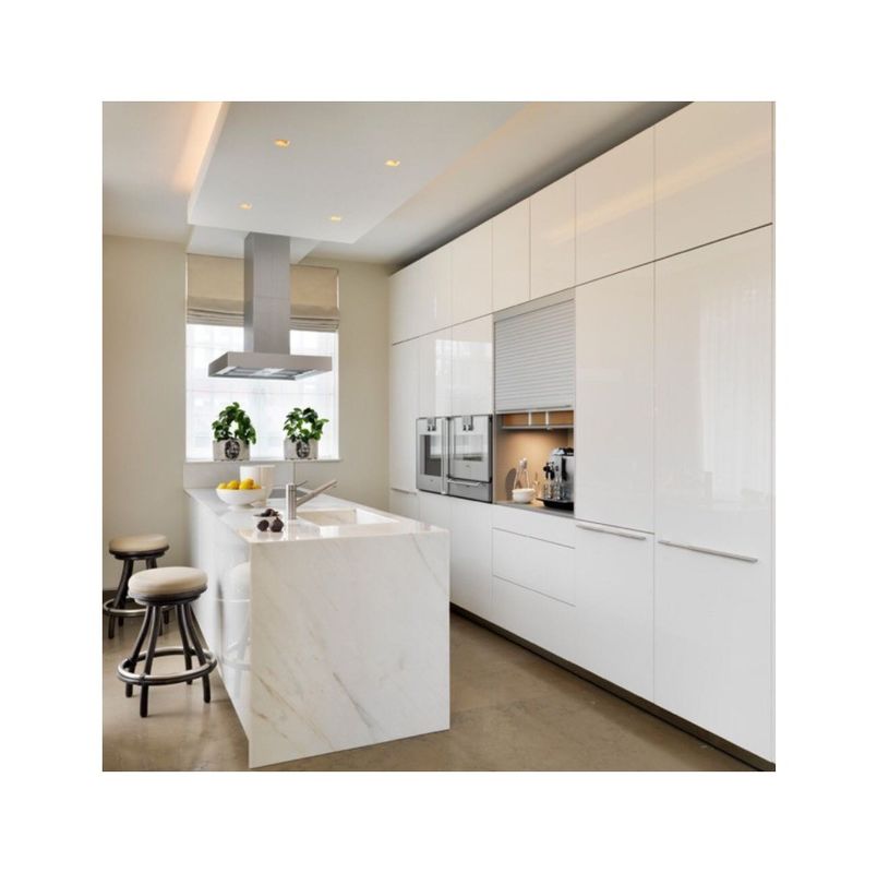 Customized Veneer Color Luxury Kitchen Wall Cabinet with Quartz Stone Countertop