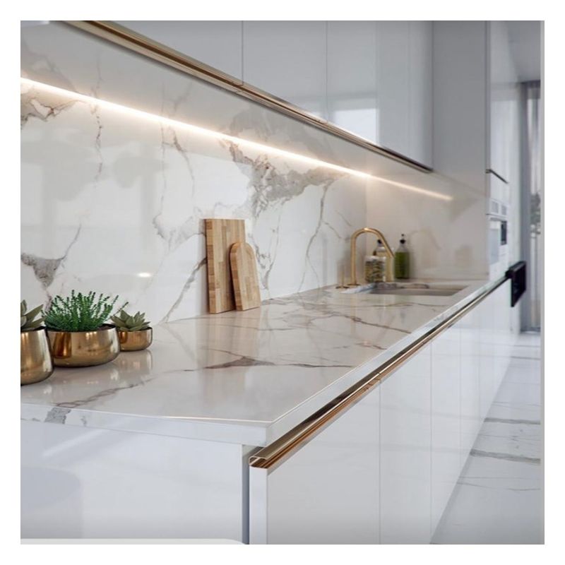 Customized Color Solid Wood Kitchen Cabinets for Easy Cleaning in Minimalist Design