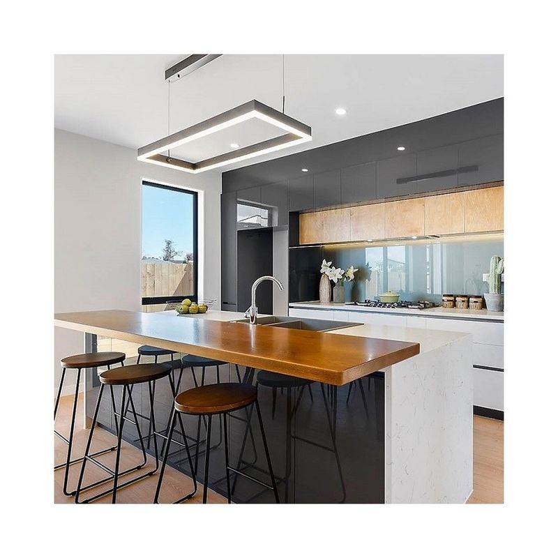 Modern Design Flat Pack Kitchen Cabinets with Shaker Style Doors and Lacquer Finish