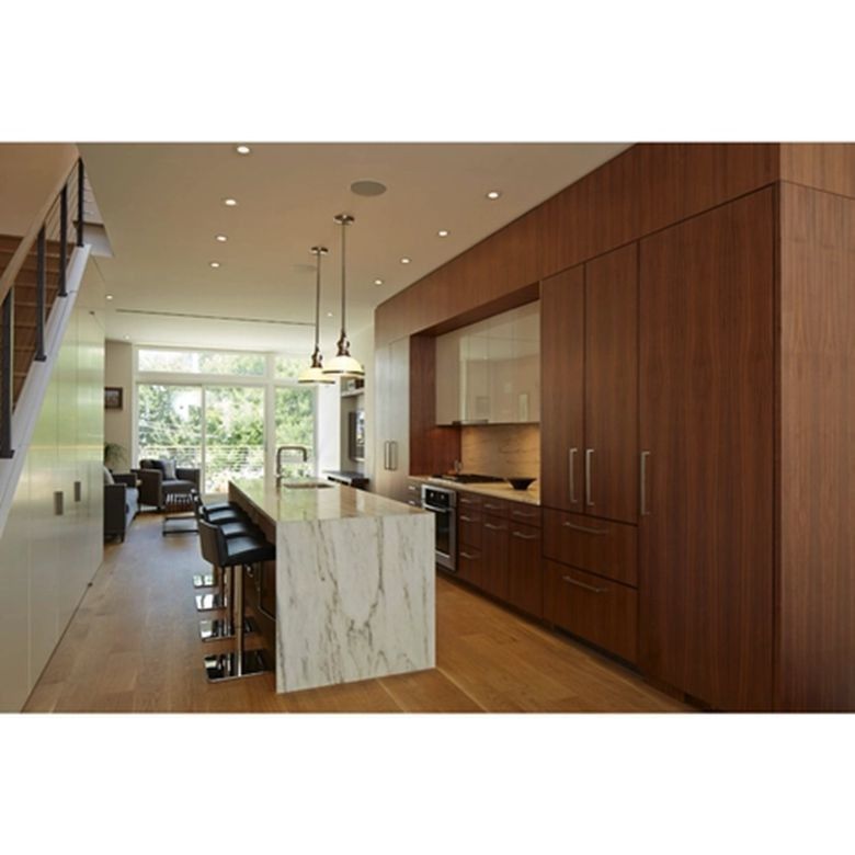 Waterproof Fireproof Advantage in Modern Style Veneer Wood Kitchen Cabinet and Island