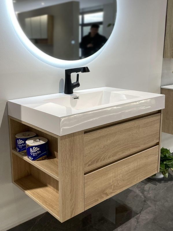 Modern Euro Style Solid Wood Freestanding Bathroom Vanity with PVC/Lacquer Door Finish