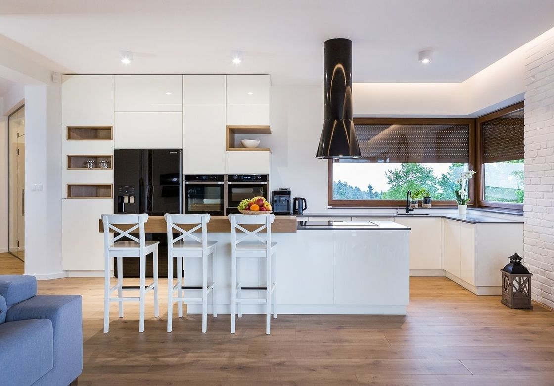 Wall Mounted Cameroon White And Wood High Gloss Hdf Kitchen Cabinet Highly ODM/OEM