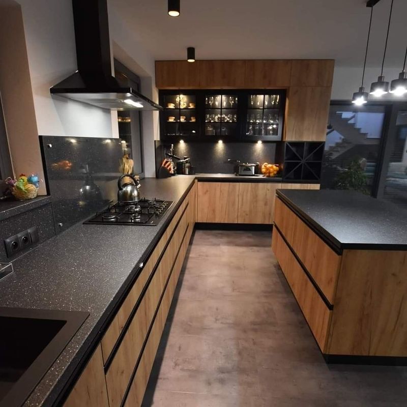 Villa Kitchen YALIG Modern Design Outdoor Black Color Kitchen Pantry Cabinet with Bar