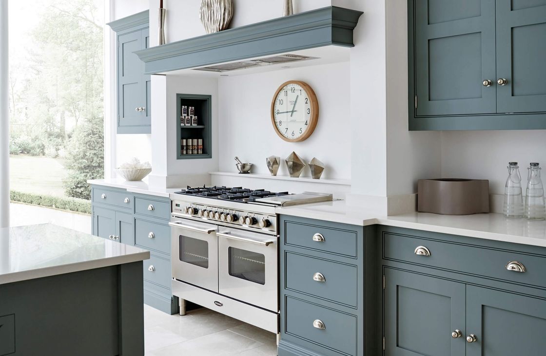 Customized Color Luxury Kitchen Wall Cabinet for Easy Cleaning in Modern Style Apartment