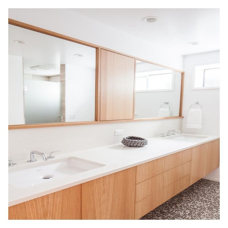 Modern Design Dark Wood Grain Bathroom Cabinet with Wall Mount and Plywood Door Panel