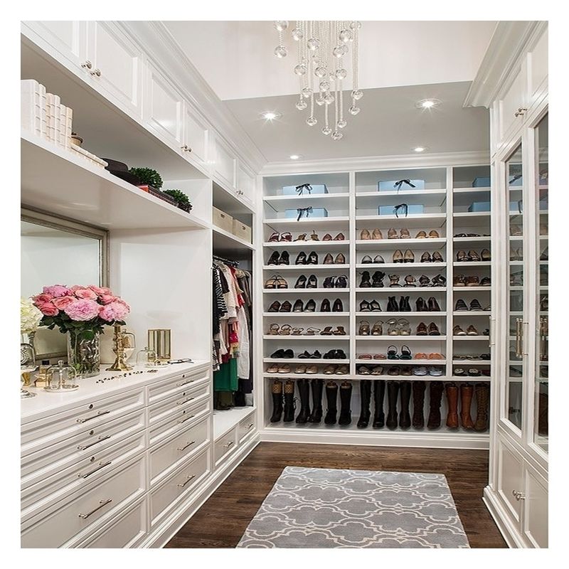 European Solid Wood Walk In Closet Cabinets Customized for Home Bedroom Set Furniture