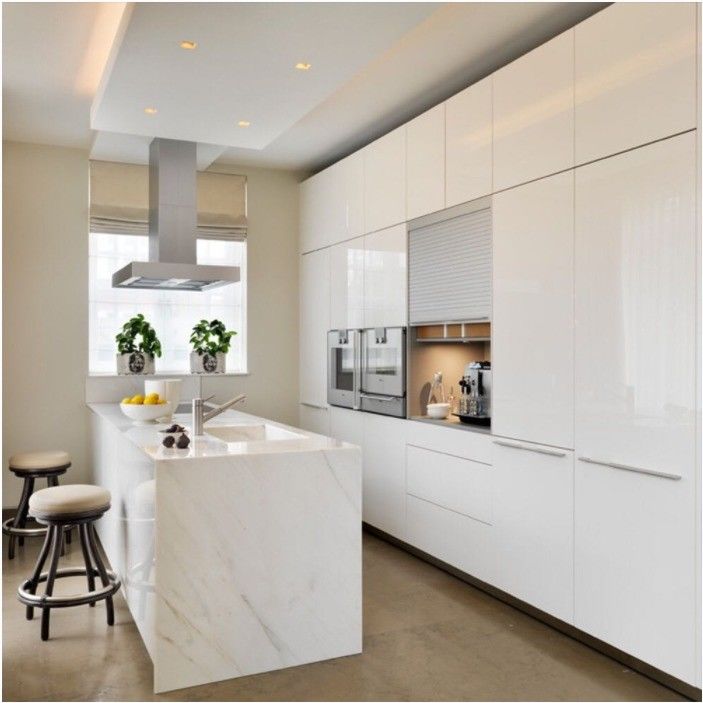 Modern Design Melamine Board Kitchen Cabinet with Customized Veneer Color Combination
