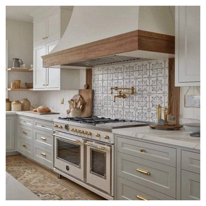 Modern Two Tone Lacquered Finish Solid Wood Kitchen Cabinets for Apartments Custom Made