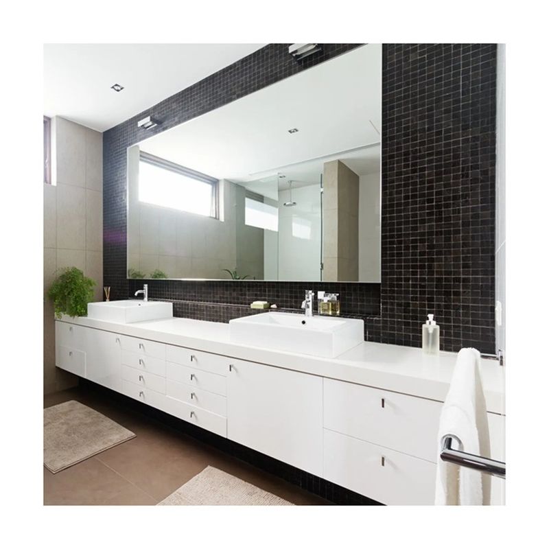 Solid Wood Bathroom Vanity With Sink in Modern Design Style and Luxury White Lacquer