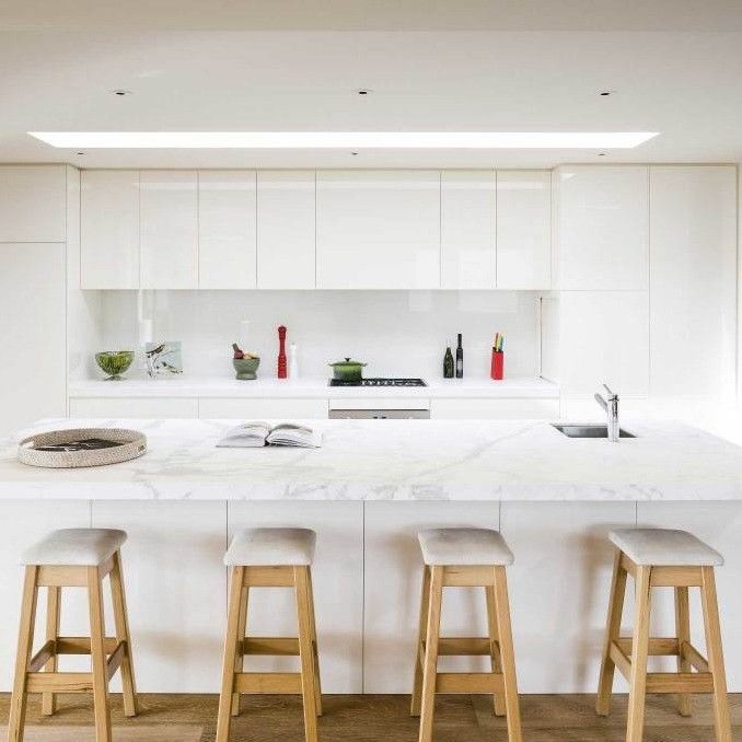 Custom Lacquer Finished Cupboard Handles for Kitchen Cabinet in Minimalist Design