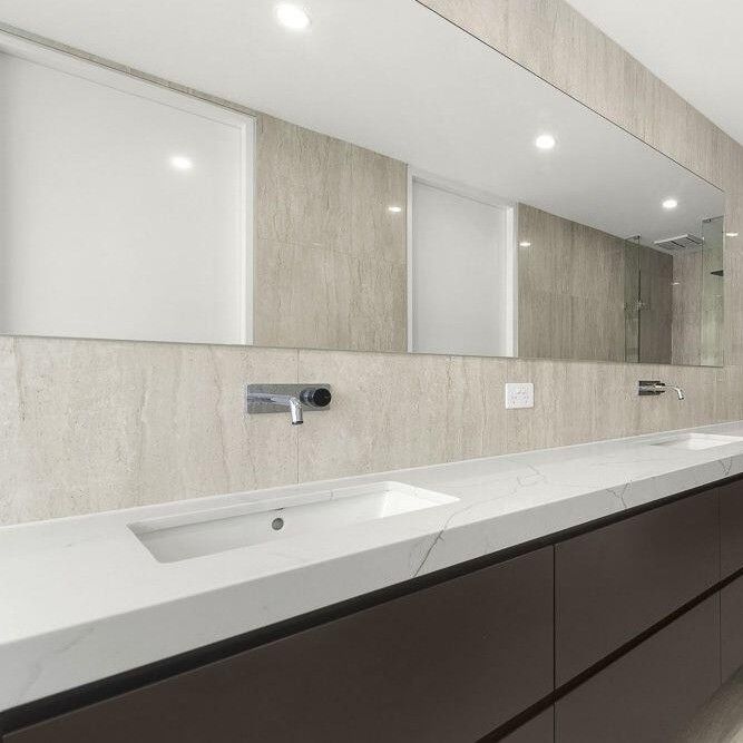 Wooden Wall Mounted Bathroom Cabinet Slab Basin and LED Light Mirror 38-46 inch Width