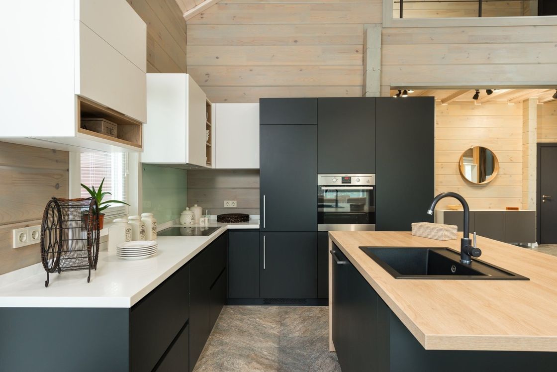 Villa/Apartment American Oak Hardwood Custom Kitchen Cabinet with Doors and HDF Doors