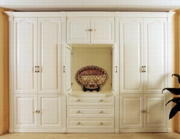 Customized Bedroom European Style Sliding Door Corner Wardrobes with NO Folded Design