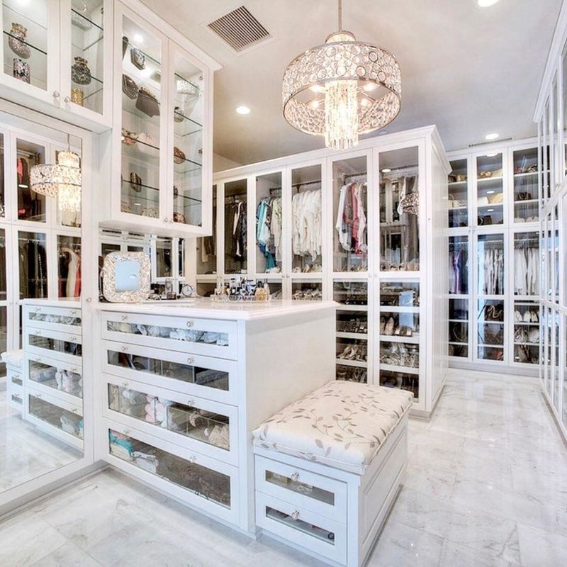 Modern MR HDF Board Island Wardrobe Customized for High End Design and Functionality