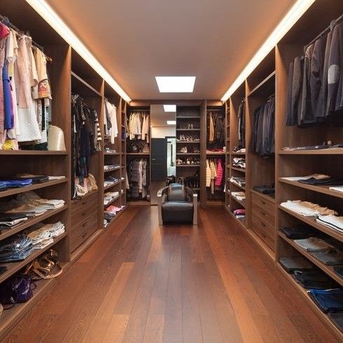 Customized Natural Wood Grain Big Open Cloth Walk in Closet Wardrobe with Modern Style