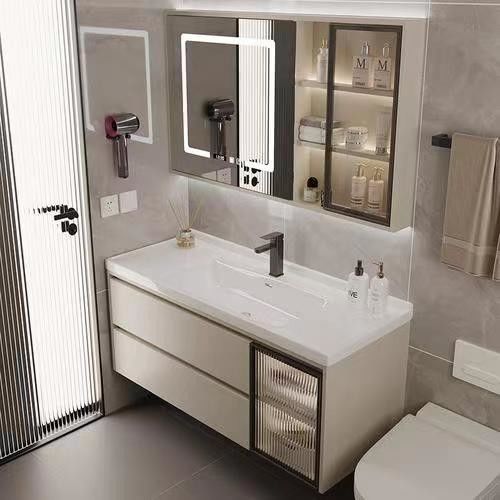 Rectangle White Matte Lacquer Paint Vanity with Soft Close Drawer and Quartz Stone Countertop